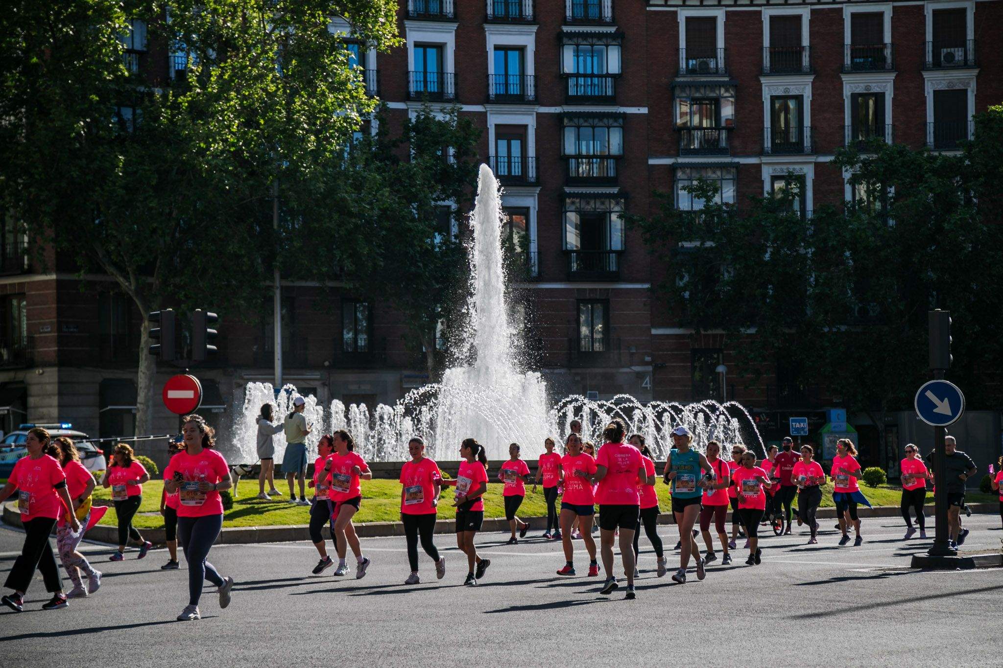Las 50 fotos más espectaculares de la Carrera de la Mujer de Madrid 19