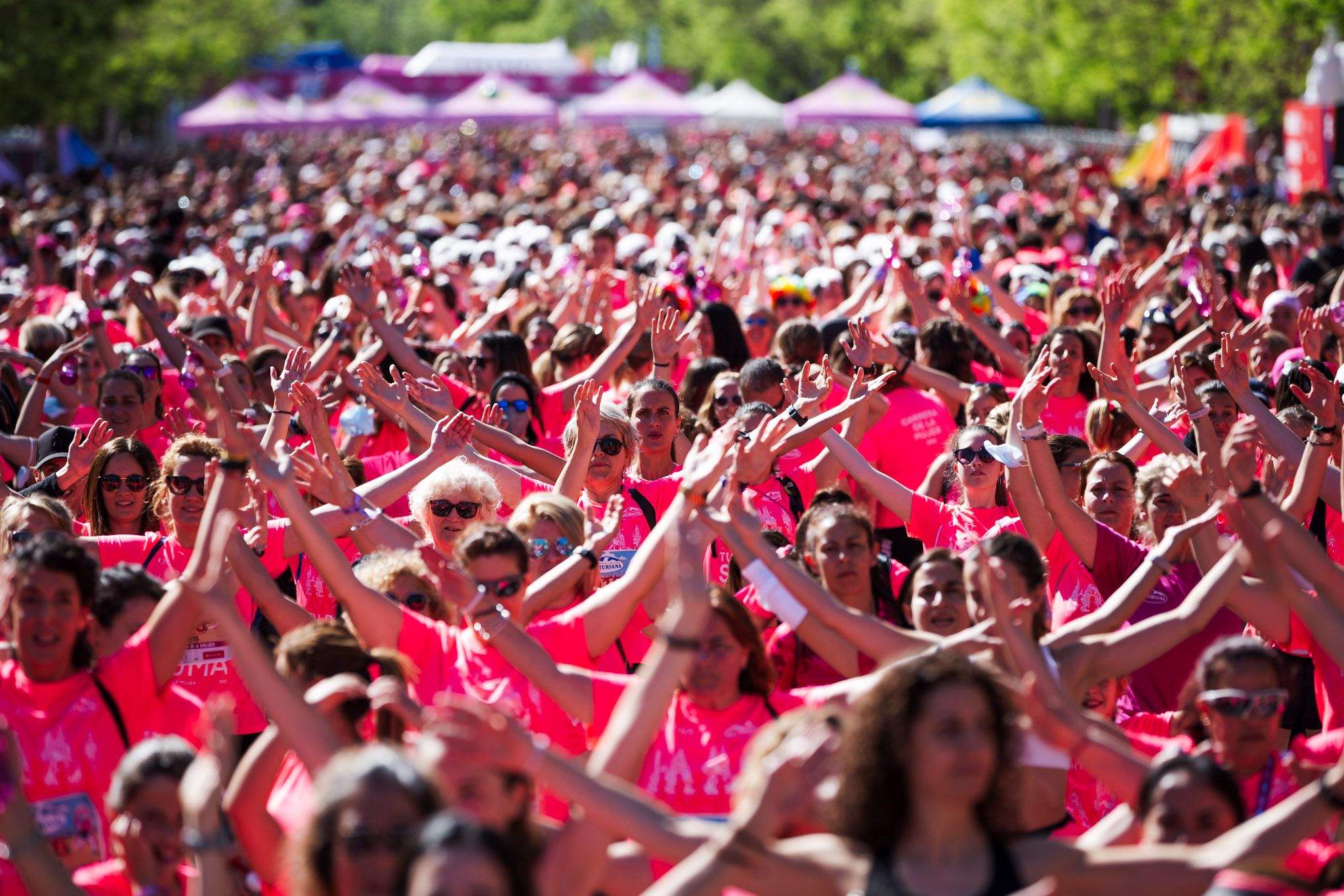 Las 50 fotos más espectaculares de la Carrera de la Mujer de Madrid 36