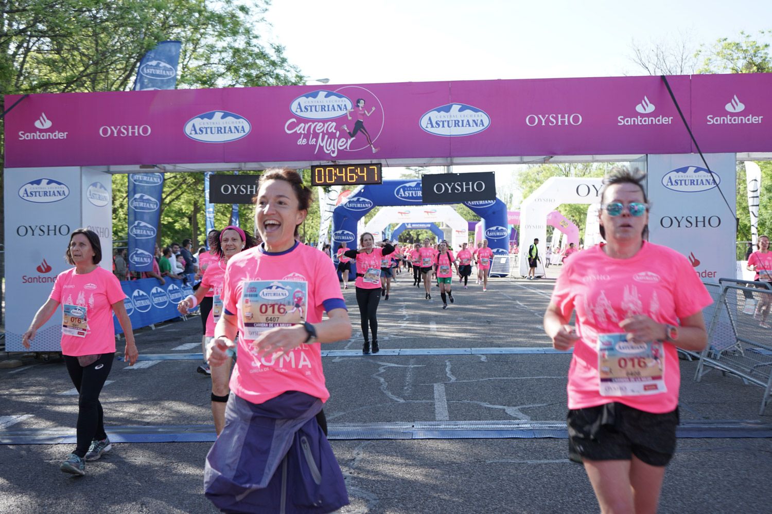 Todas las fotos de meta de la Carrera de la Mujer de Madrid 03331