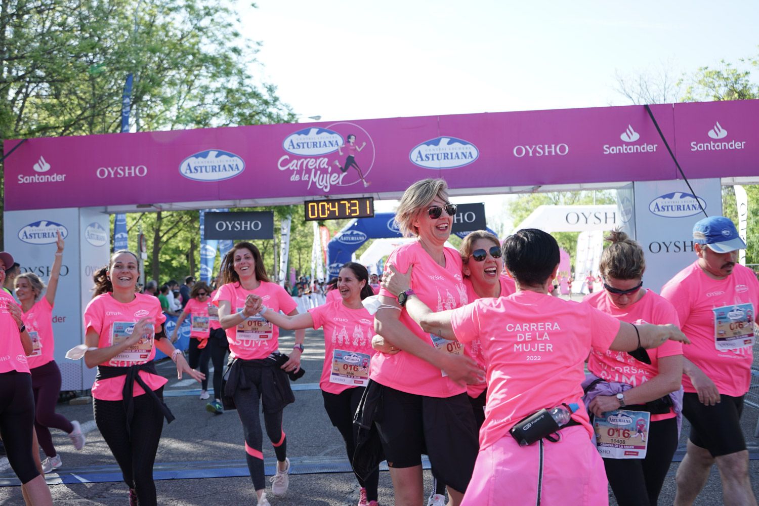 Todas las fotos de meta de la Carrera de la Mujer de Madrid 03344