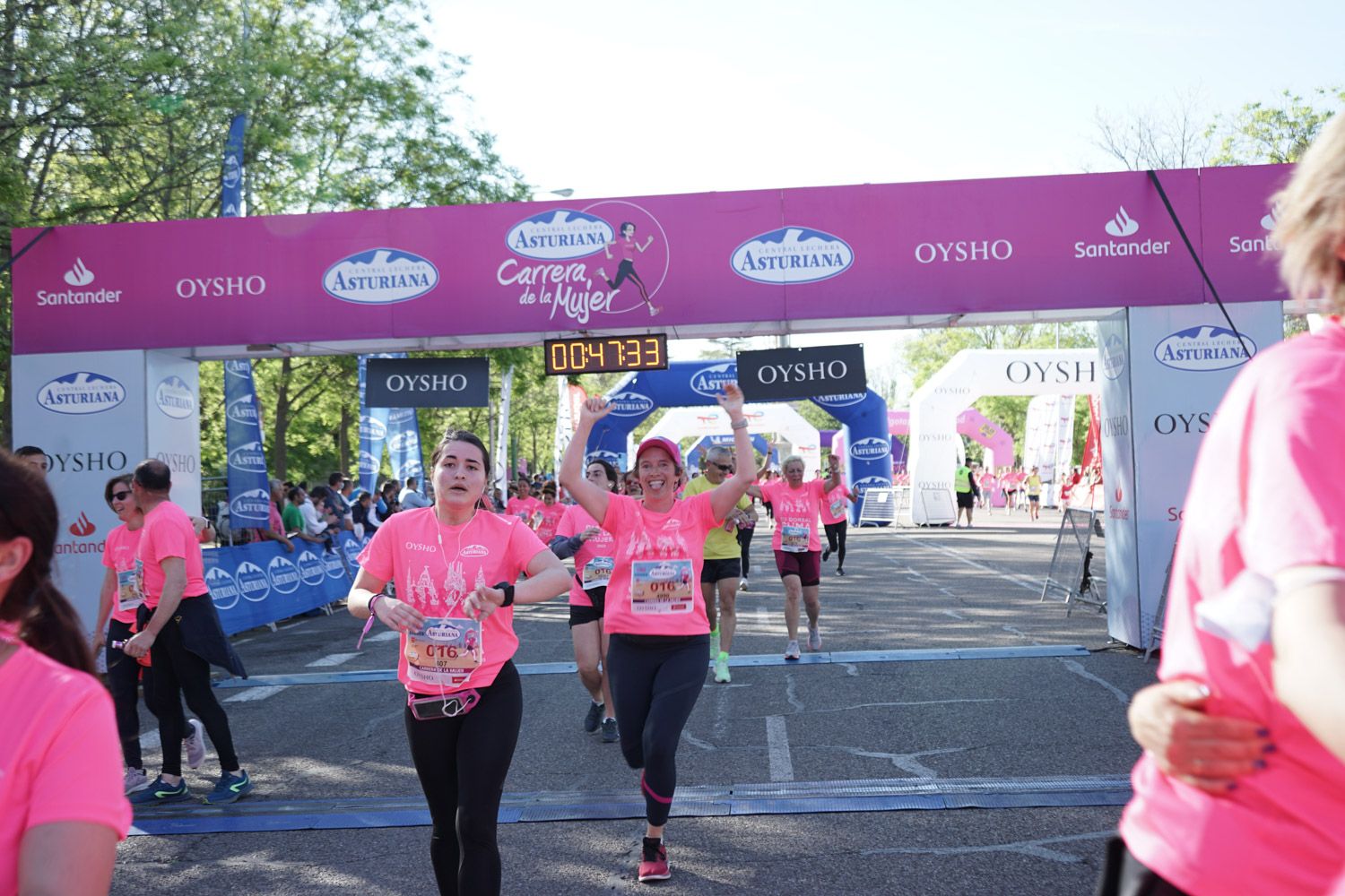 Todas las fotos de meta de la Carrera de la Mujer de Madrid 03345