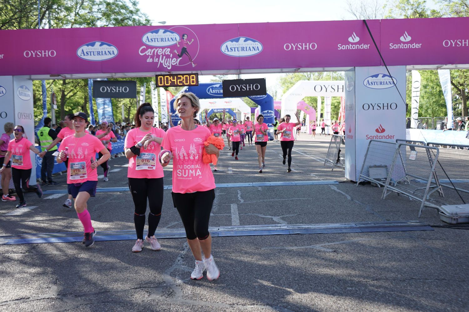 Todas las fotos de meta de la Carrera de la Mujer de Madrid 03265