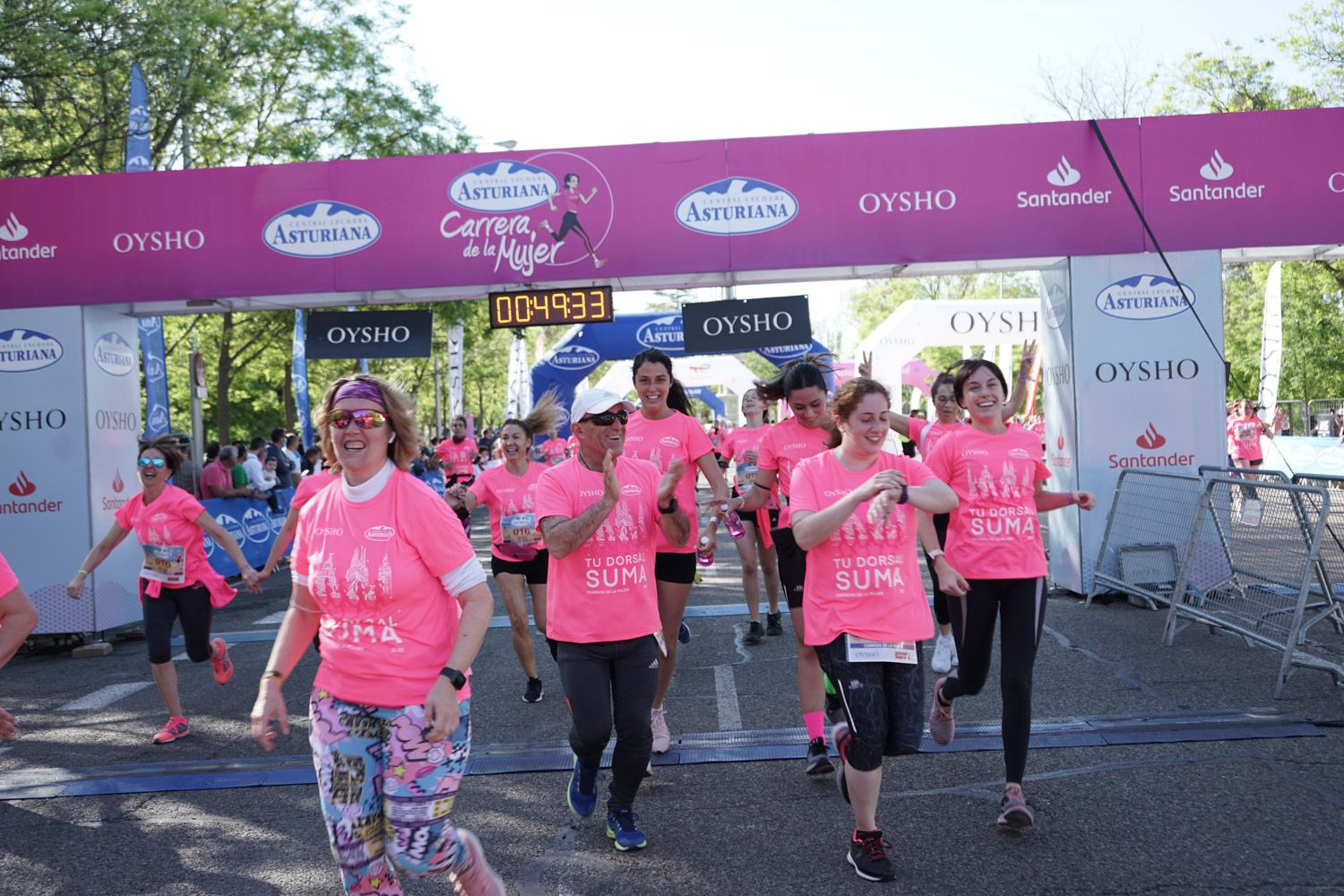 Todas las fotos de meta de la Carrera de la Mujer de Madrid 03377