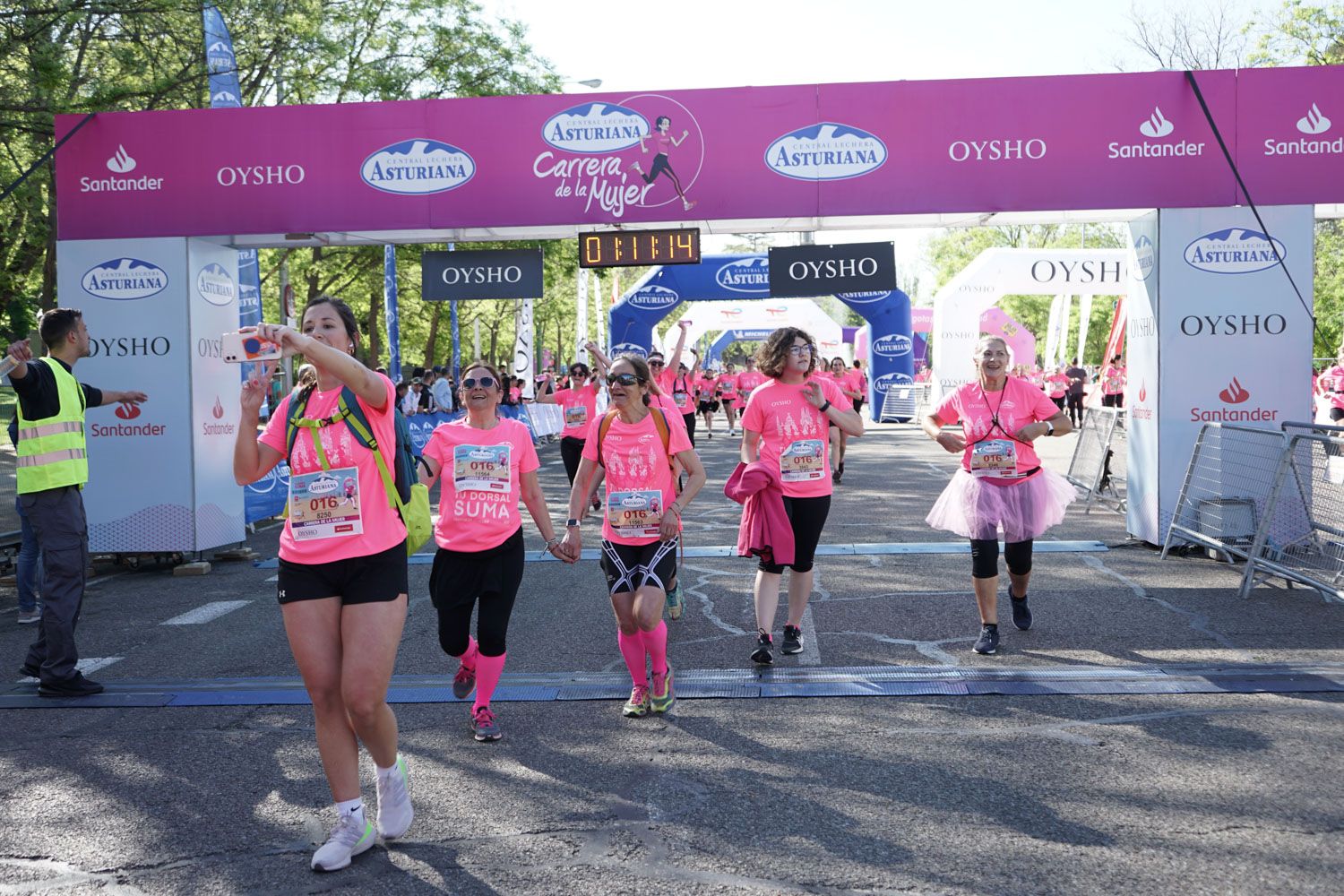 Todas las fotos de meta de la Carrera de la Mujer de Madrid 03624