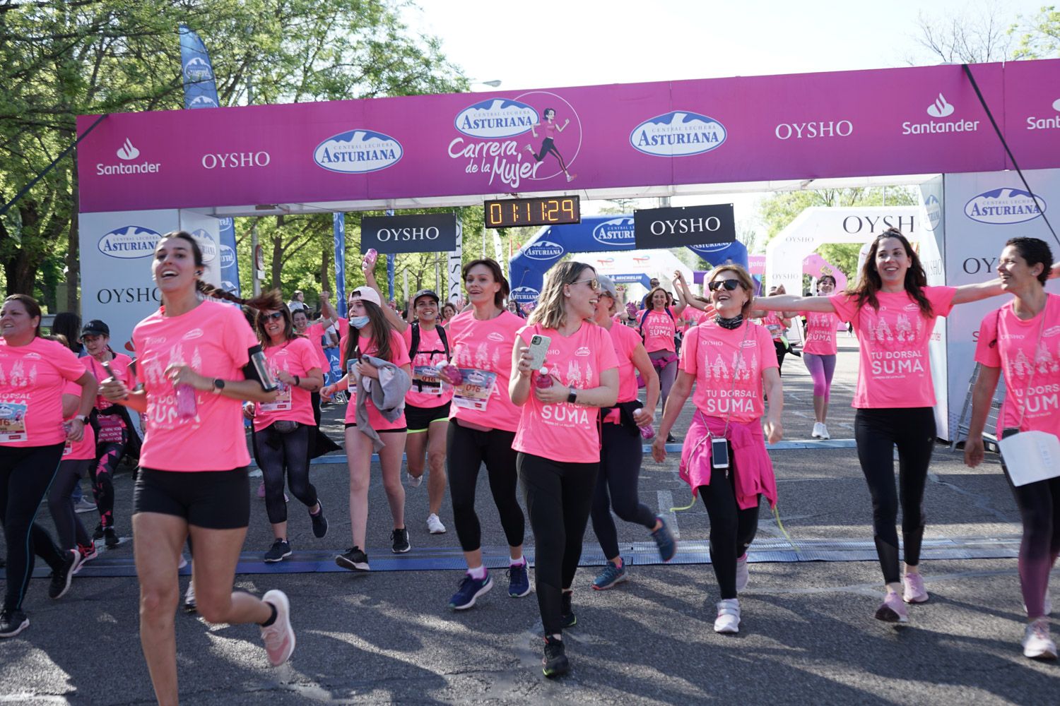 Todas las fotos de meta de la Carrera de la Mujer de Madrid 03628