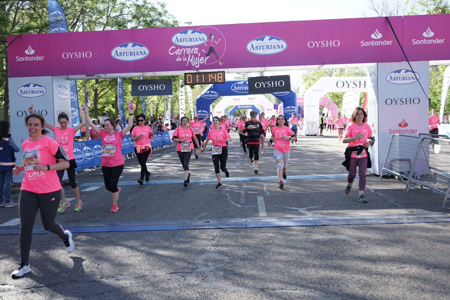 Todas las fotos de meta de la Carrera de la Mujer de Madrid 03632