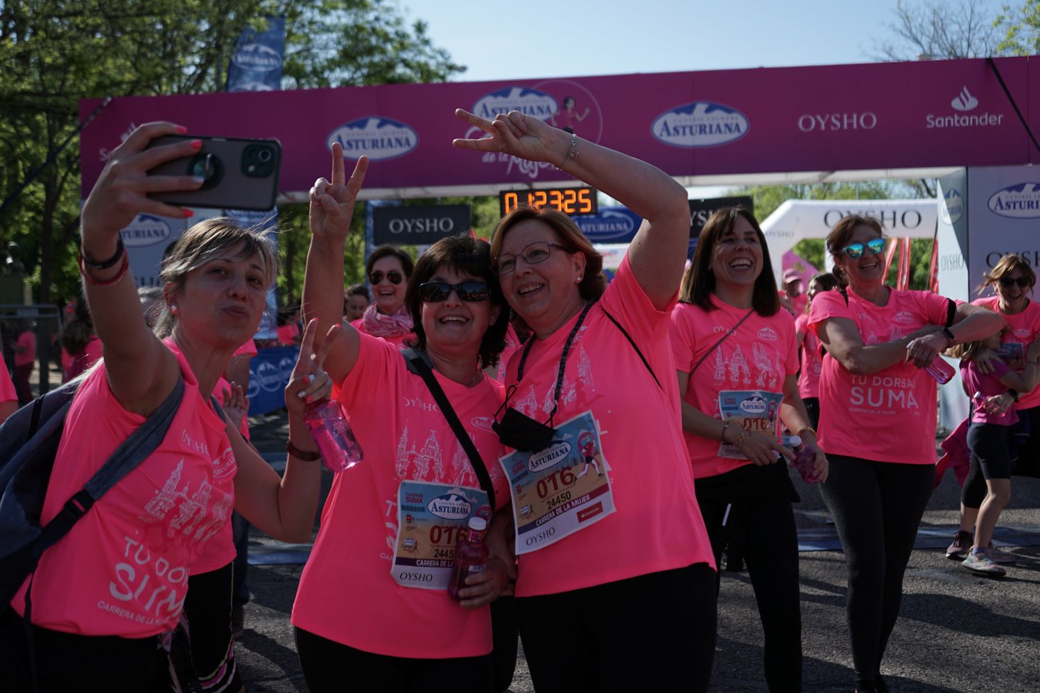 Todas las fotos de meta de la Carrera de la Mujer de Madrid 03747
