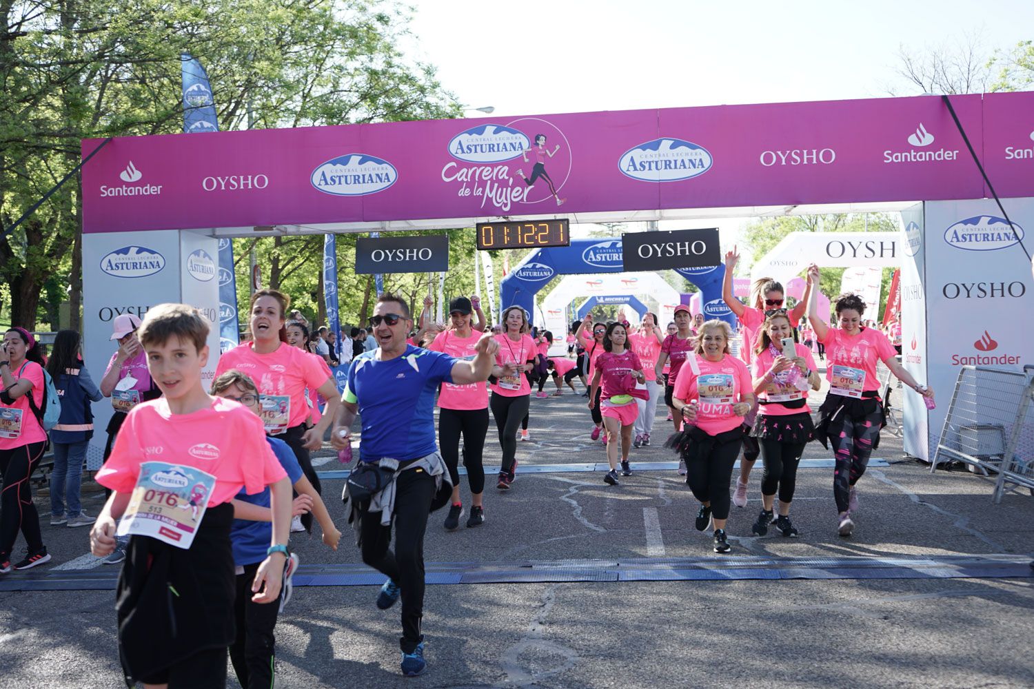 Todas las fotos de meta de la Carrera de la Mujer de Madrid 03639