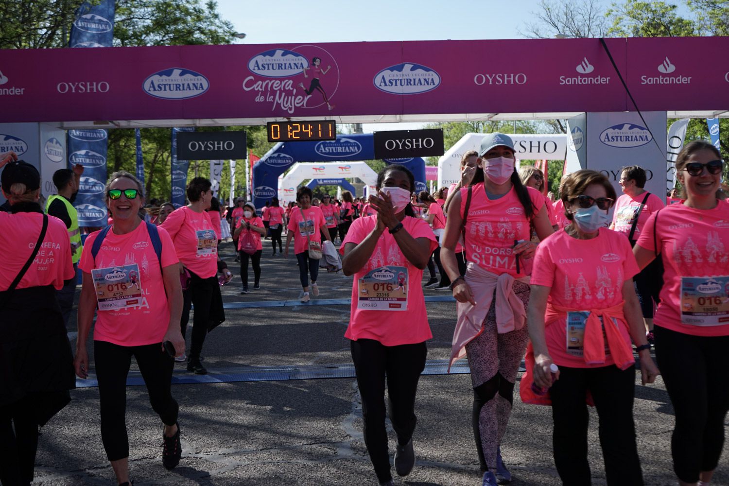 Todas las fotos de meta de la Carrera de la Mujer de Madrid 03757
