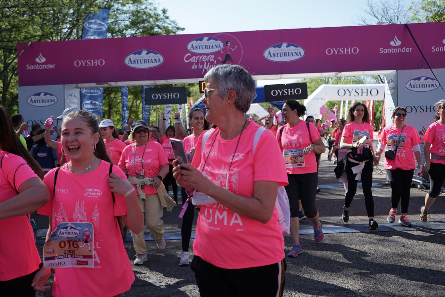 Todas las fotos de meta de la Carrera de la Mujer de Madrid 03762