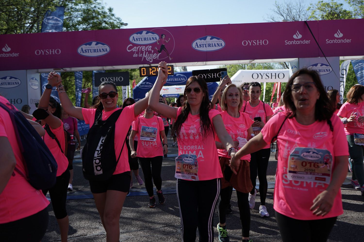 Todas las fotos de meta de la Carrera de la Mujer de Madrid 03763