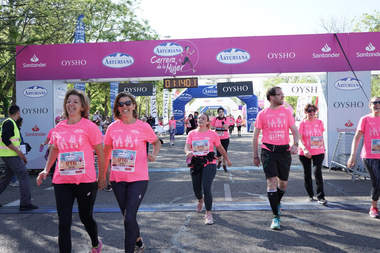 Todas las fotos de meta de la Carrera de la Mujer de Madrid 03659