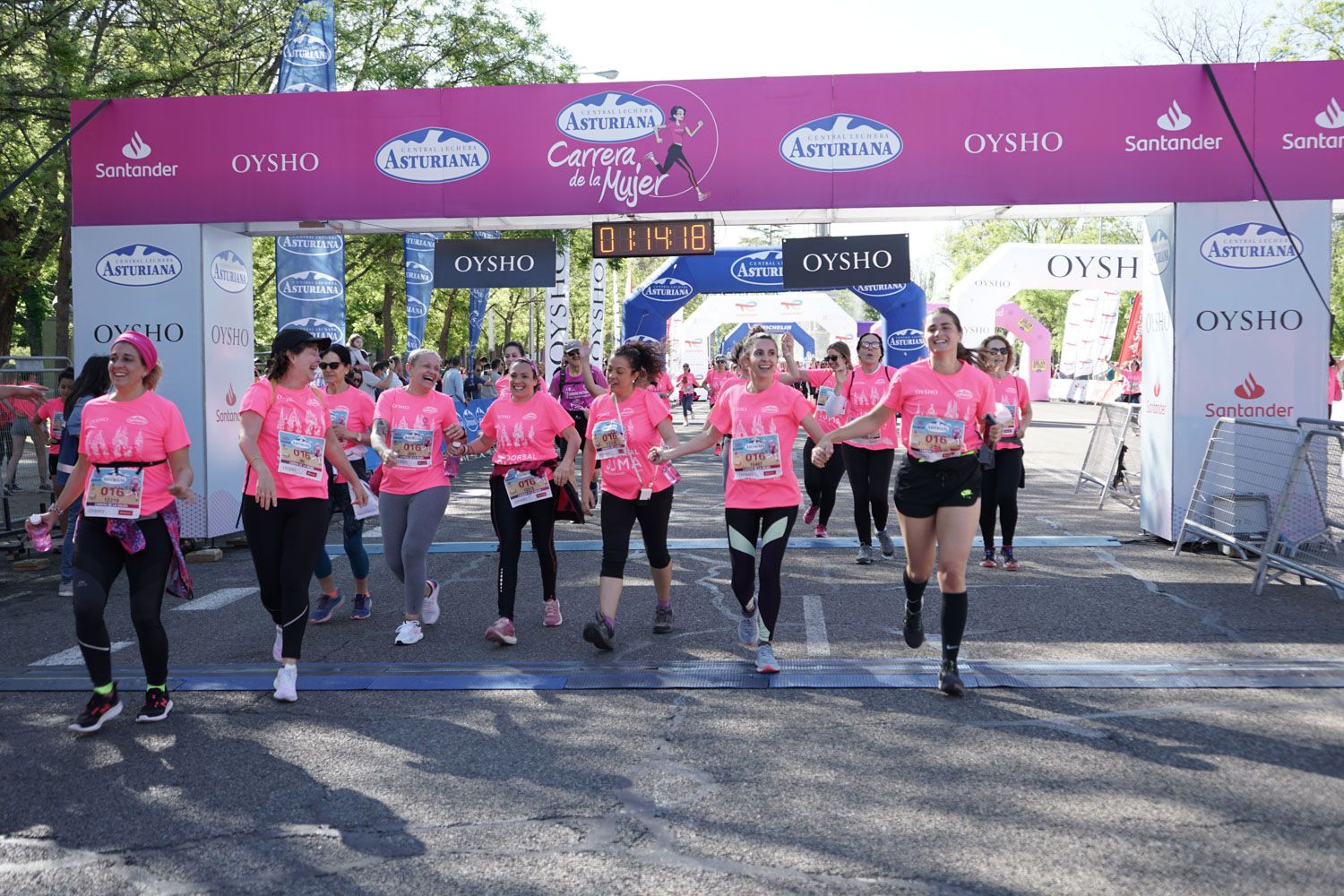 Todas las fotos de meta de la Carrera de la Mujer de Madrid 03662