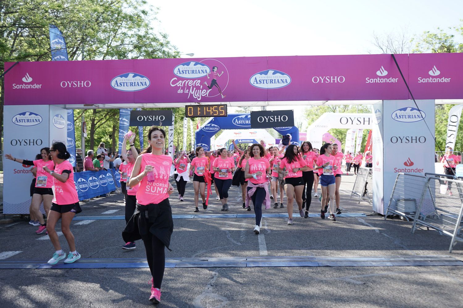 Todas las fotos de meta de la Carrera de la Mujer de Madrid 03668