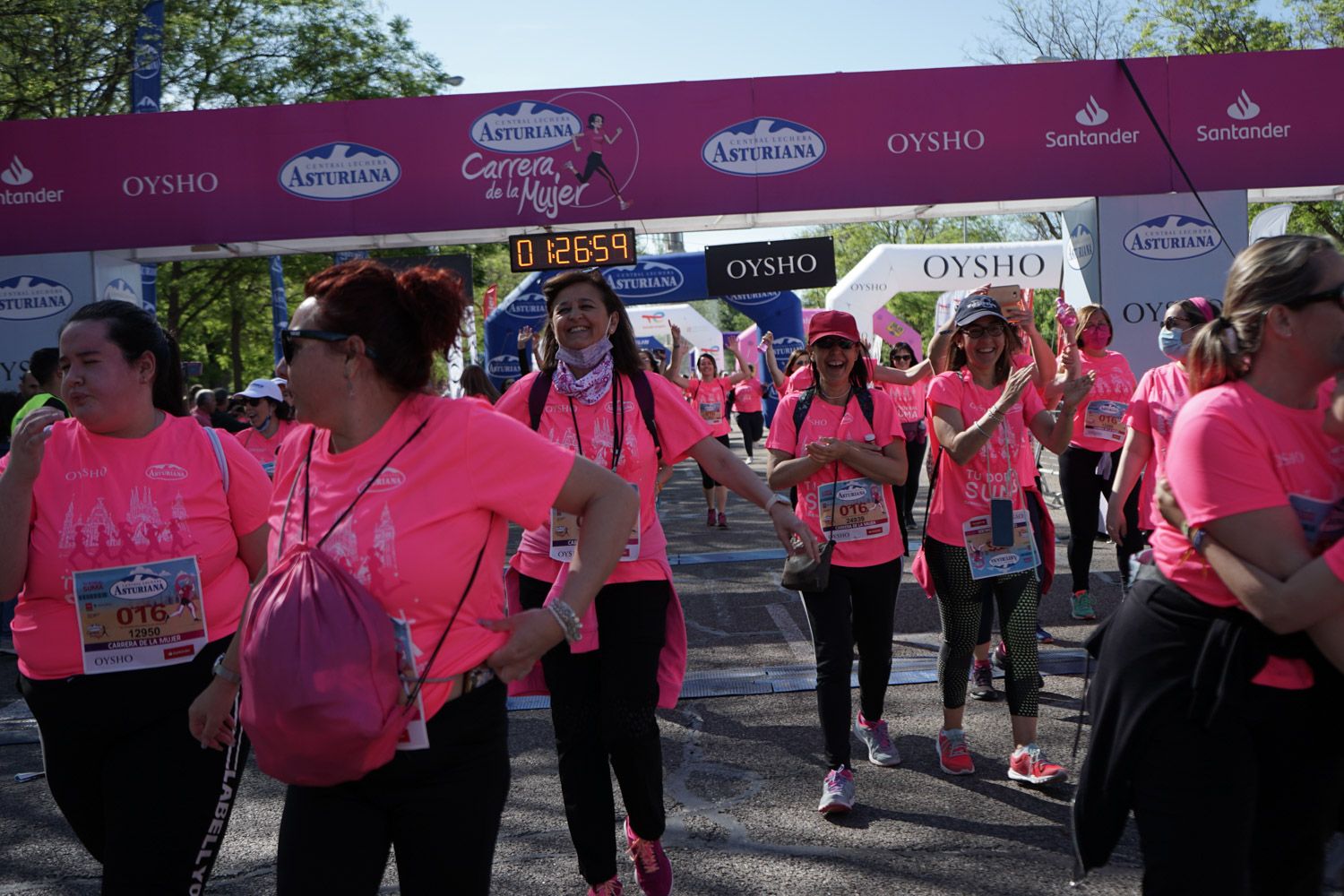 Todas las fotos de meta de la Carrera de la Mujer de Madrid 03786