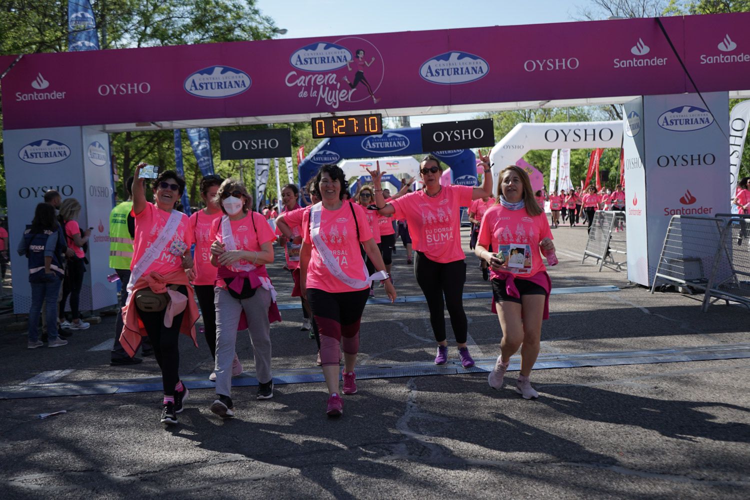 Todas las fotos de meta de la Carrera de la Mujer de Madrid 03790