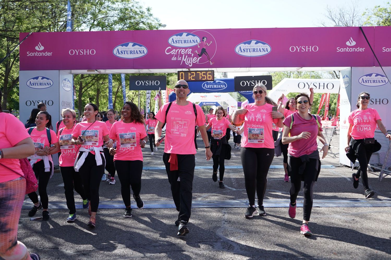 Todas las fotos de meta de la Carrera de la Mujer de Madrid 03799