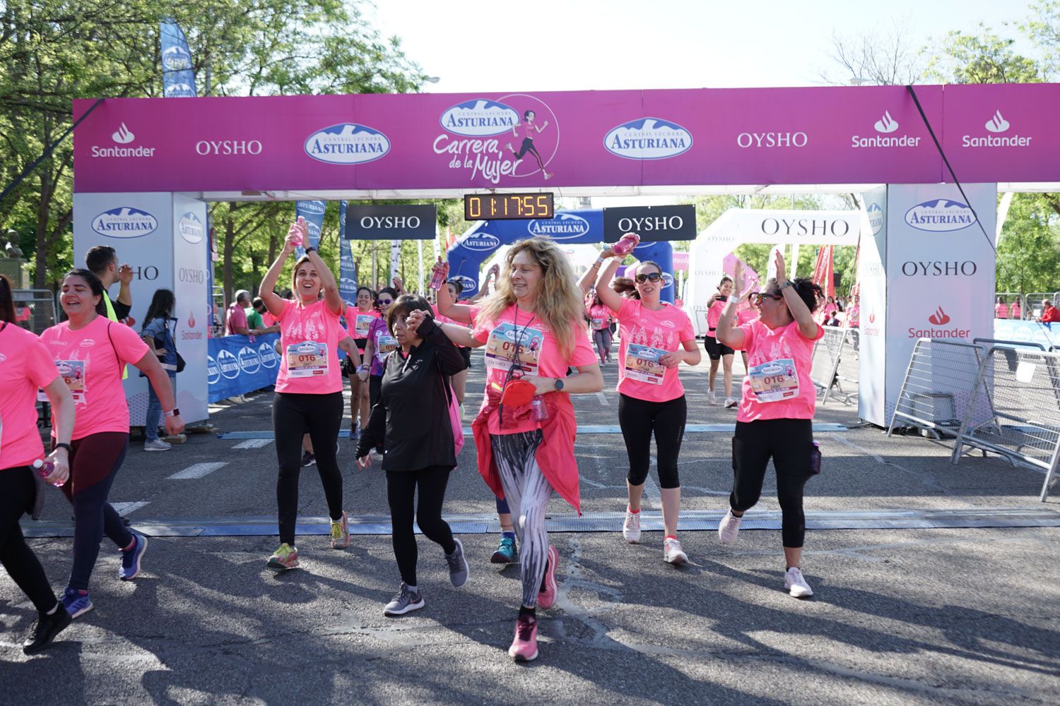 Todas las fotos de meta de la Carrera de la Mujer de Madrid 03694
