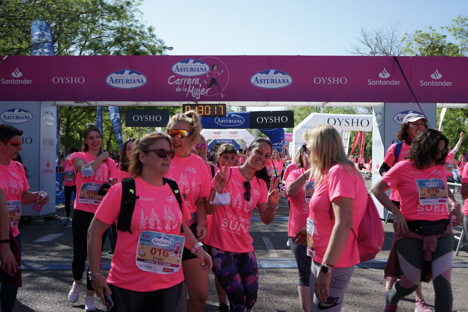 Todas las fotos de meta de la Carrera de la Mujer de Madrid 03818