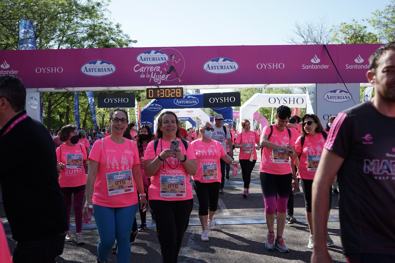 Todas las fotos de meta de la Carrera de la Mujer de Madrid 03821
