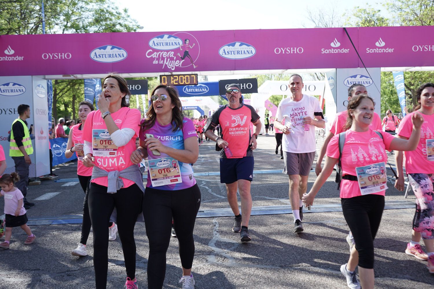 Todas las fotos de meta de la Carrera de la Mujer de Madrid 03716
