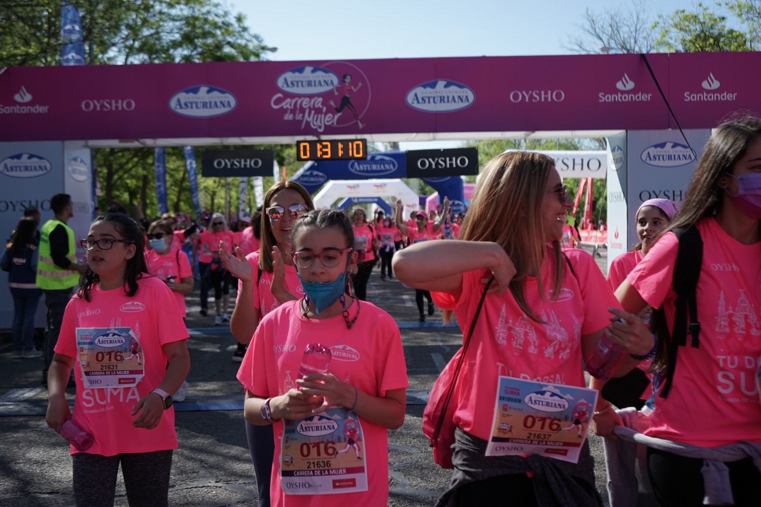 Todas las fotos de meta de la Carrera de la Mujer de Madrid 03830