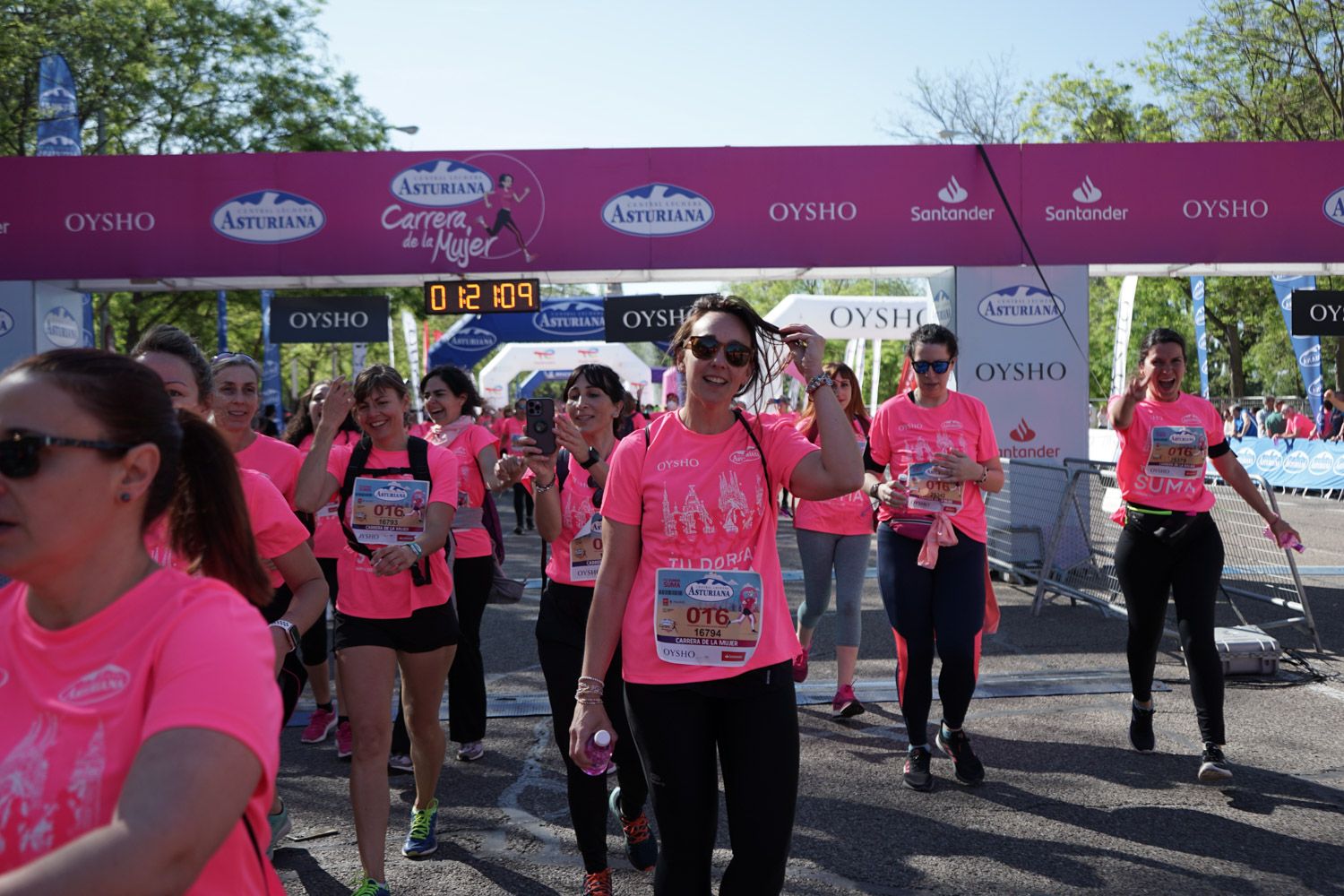 Todas las fotos de meta de la Carrera de la Mujer de Madrid 03722