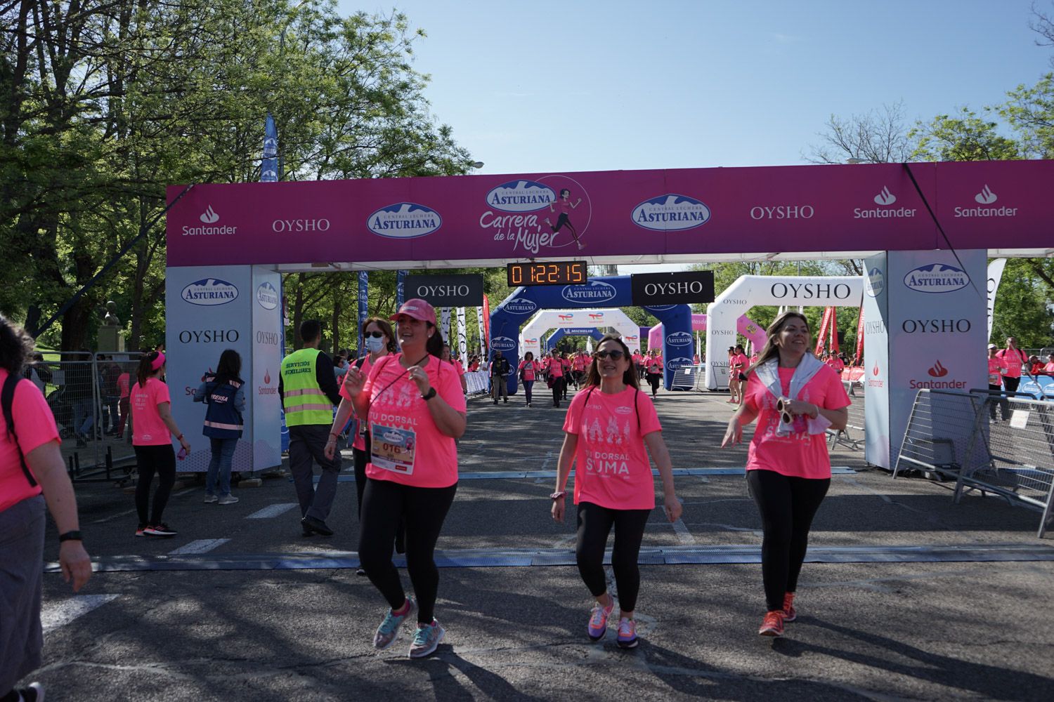 Todas las fotos de meta de la Carrera de la Mujer de Madrid 03728