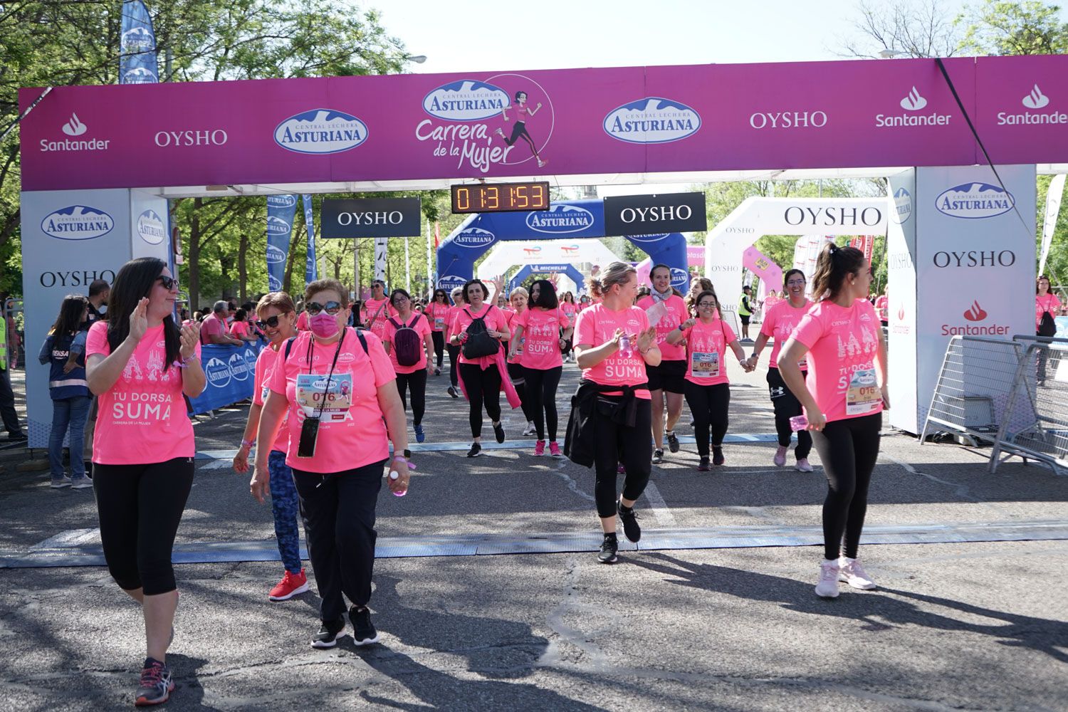 Todas las fotos de meta de la Carrera de la Mujer de Madrid 03838