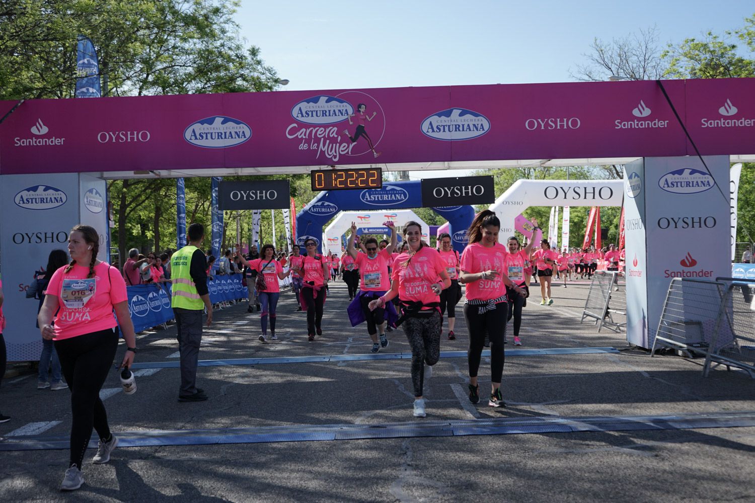 Todas las fotos de meta de la Carrera de la Mujer de Madrid 03729