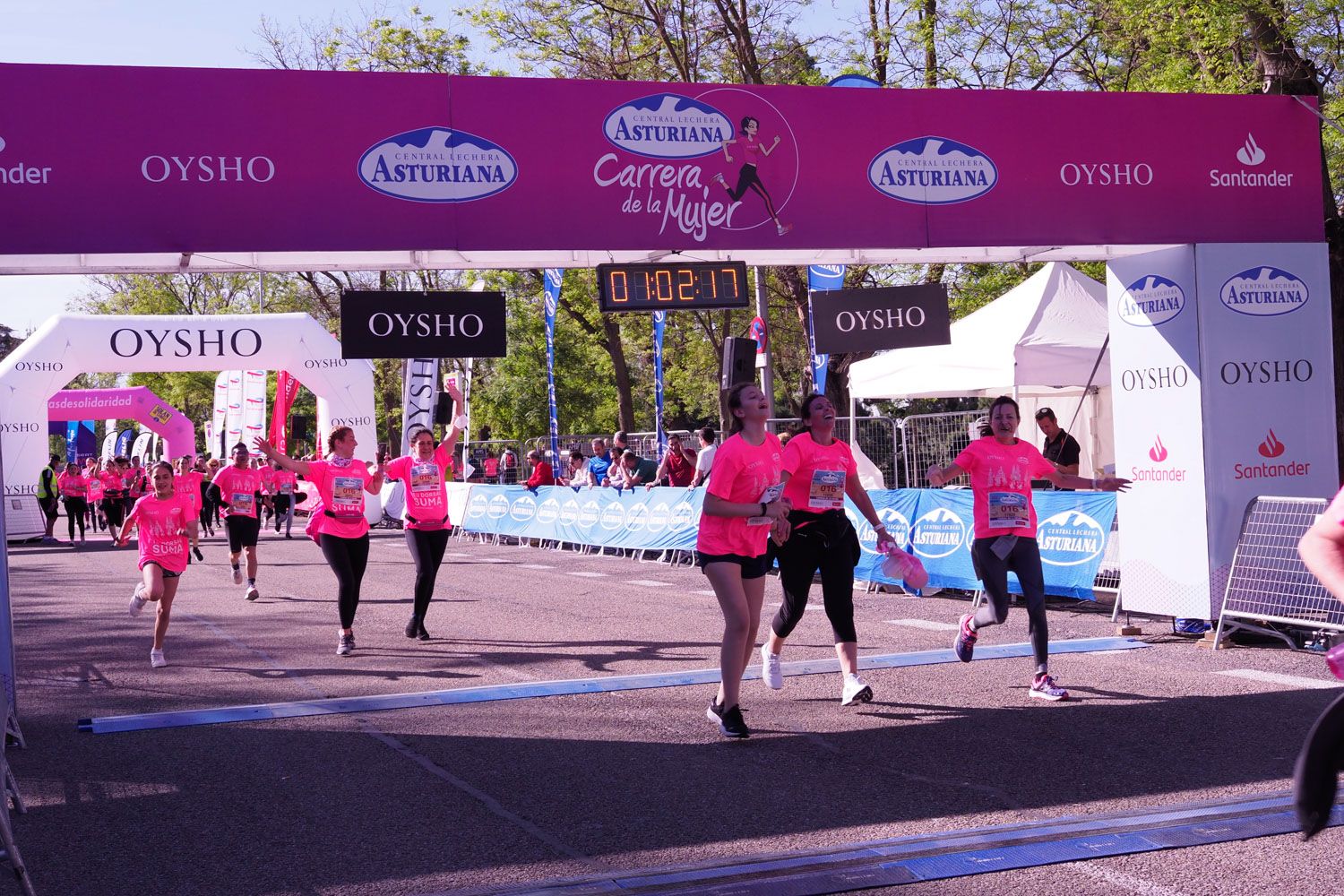 Todas las fotos de meta de la Carrera de la Mujer de Madrid 5081147