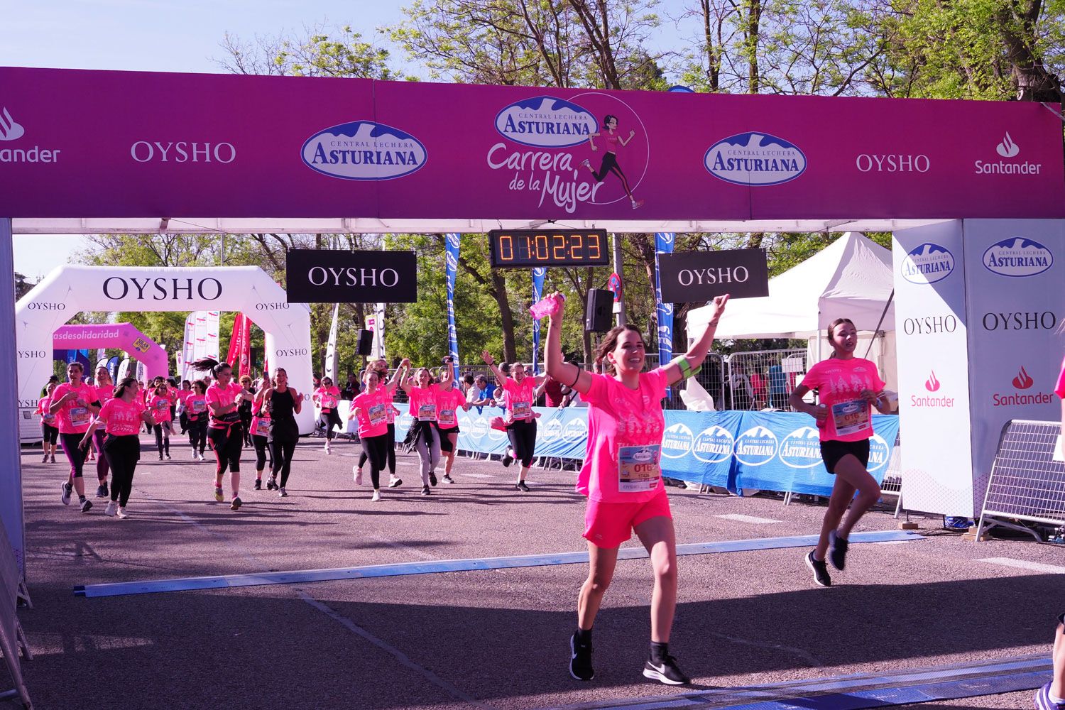 Todas las fotos de meta de la Carrera de la Mujer de Madrid 5081152