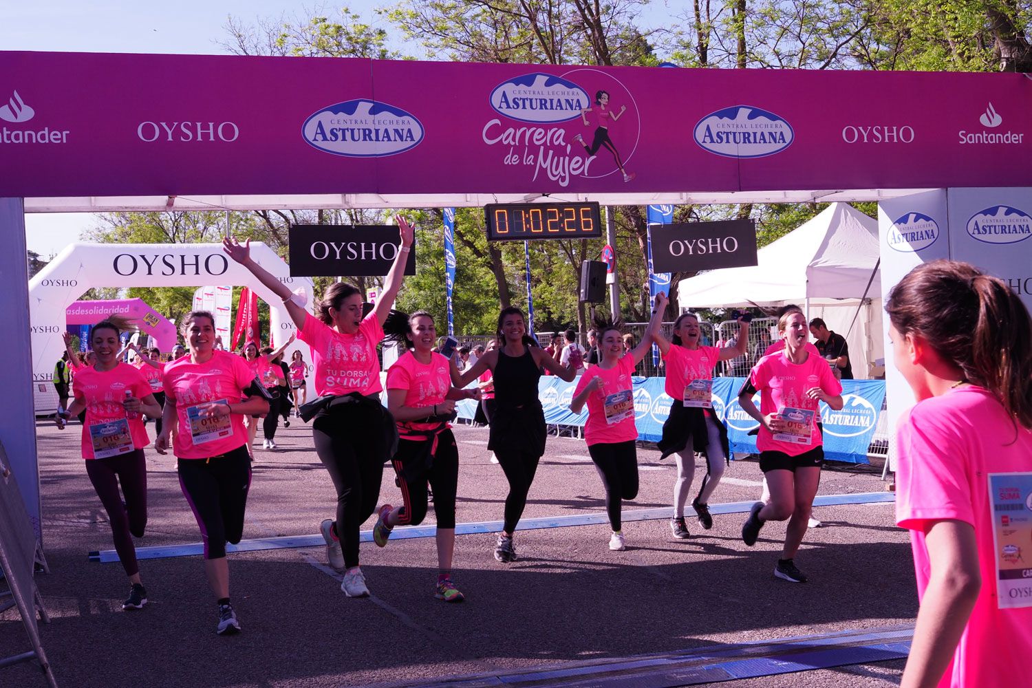 Todas las fotos de meta de la Carrera de la Mujer de Madrid 5081154