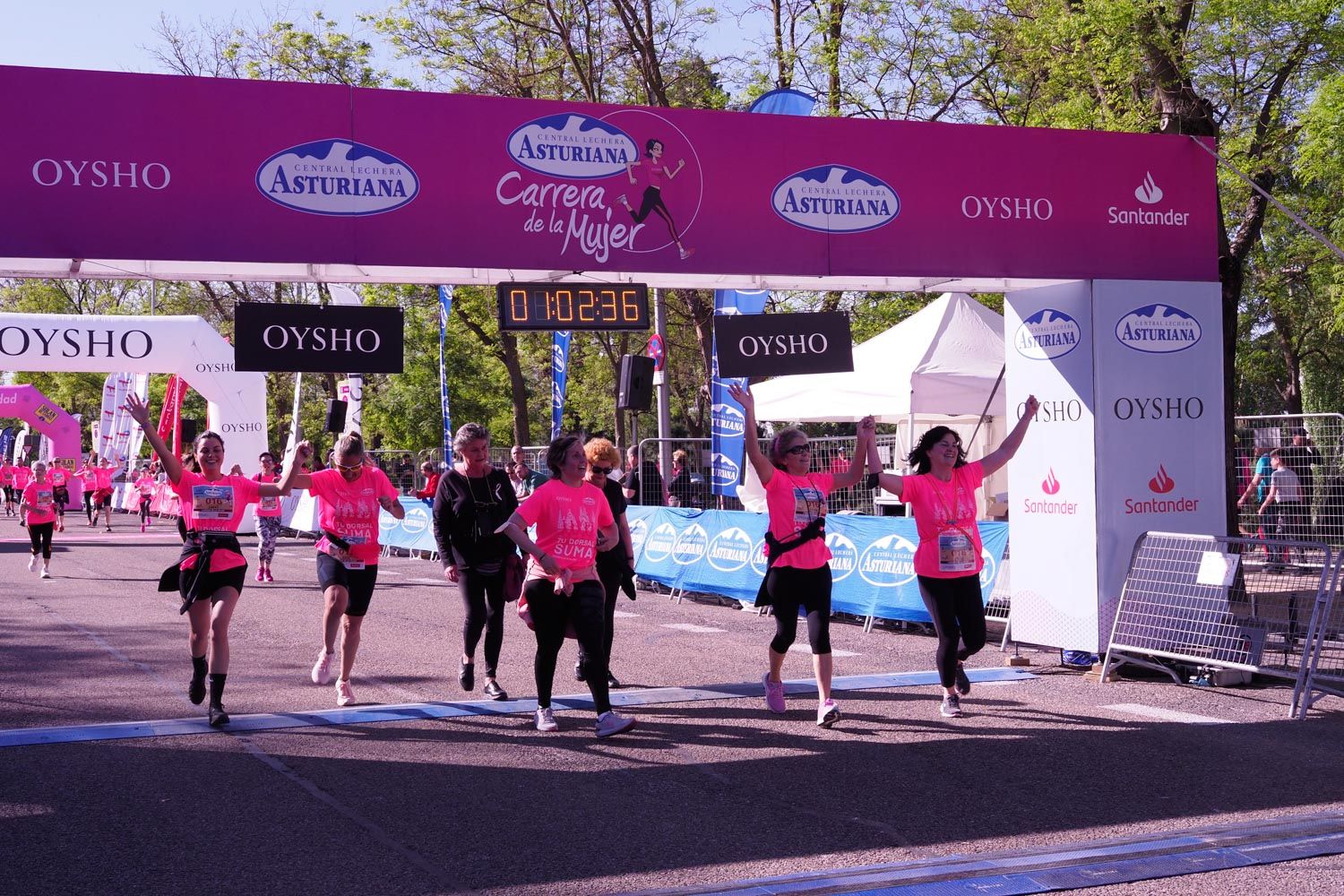 Todas las fotos de meta de la Carrera de la Mujer de Madrid 5081161