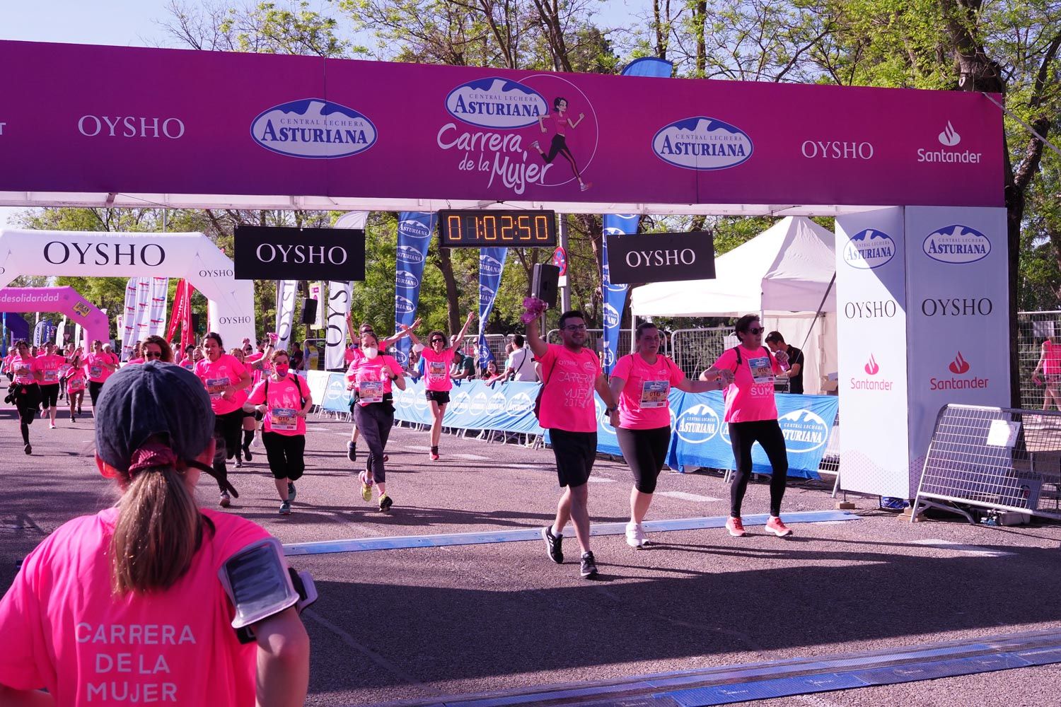 Todas las fotos de meta de la Carrera de la Mujer de Madrid 5081170