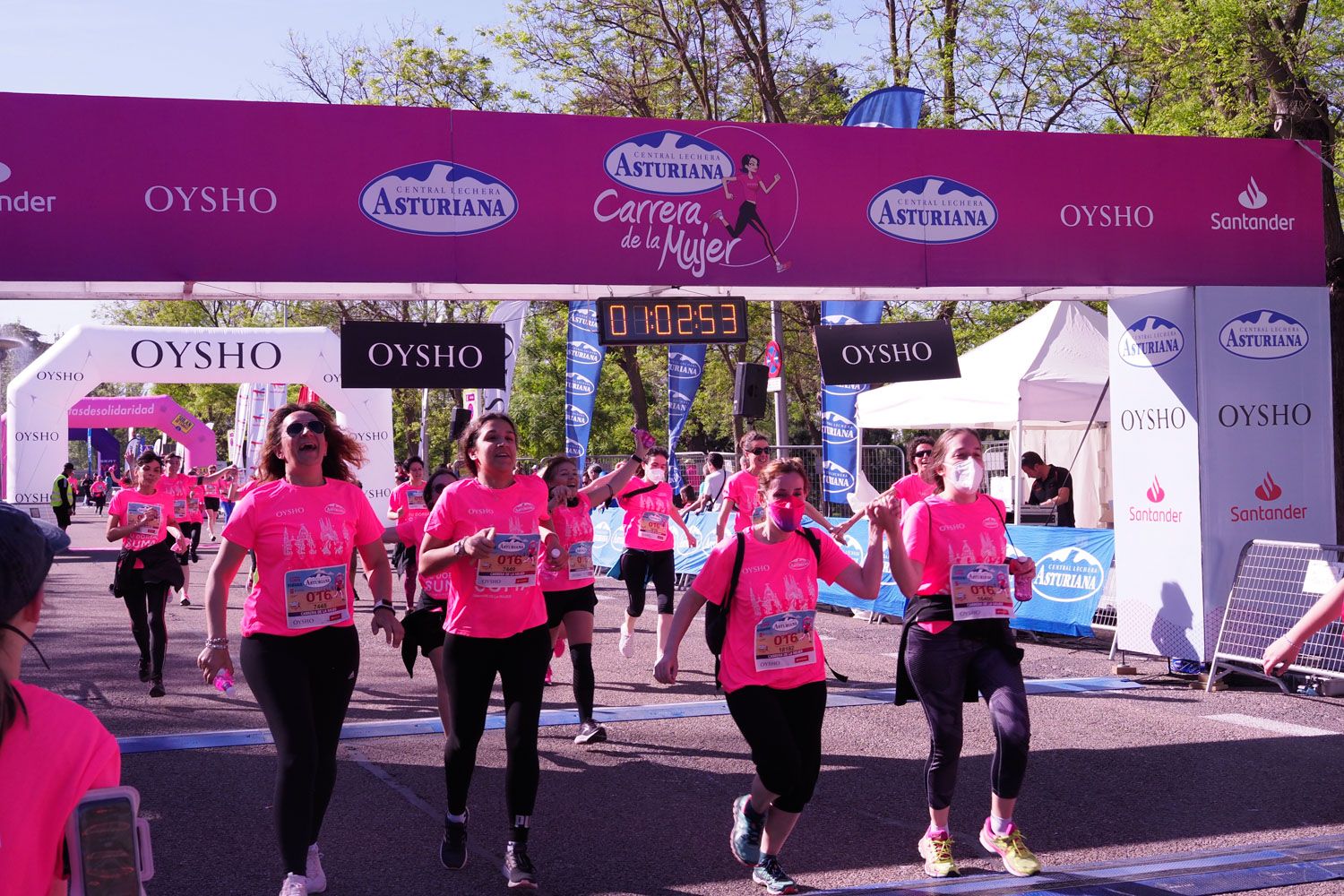 Todas las fotos de meta de la Carrera de la Mujer de Madrid 5081171