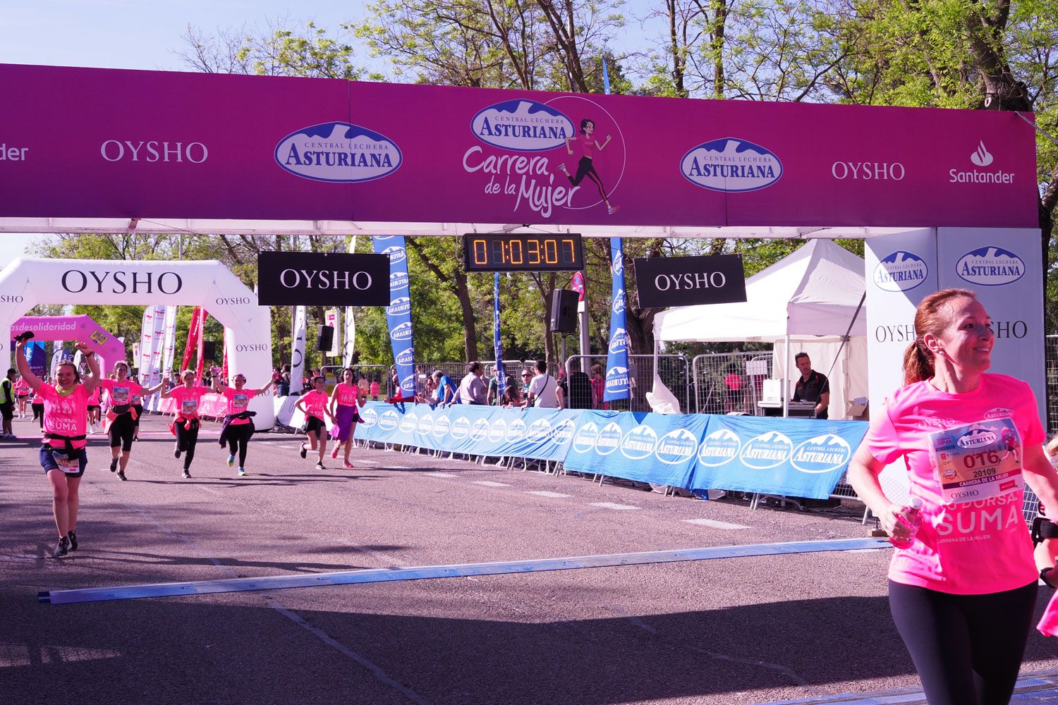 Todas las fotos de meta de la Carrera de la Mujer de Madrid 5081182