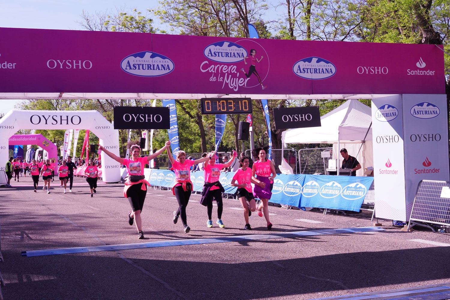 Todas las fotos de meta de la Carrera de la Mujer de Madrid 5081184