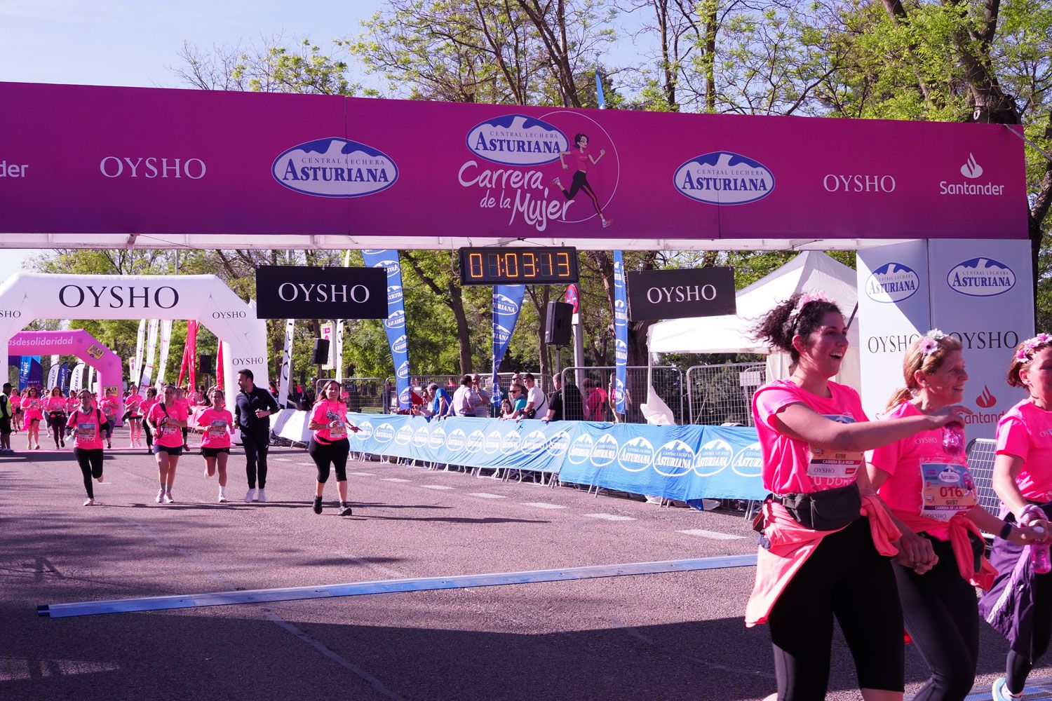 Todas las fotos de meta de la Carrera de la Mujer de Madrid 5081187