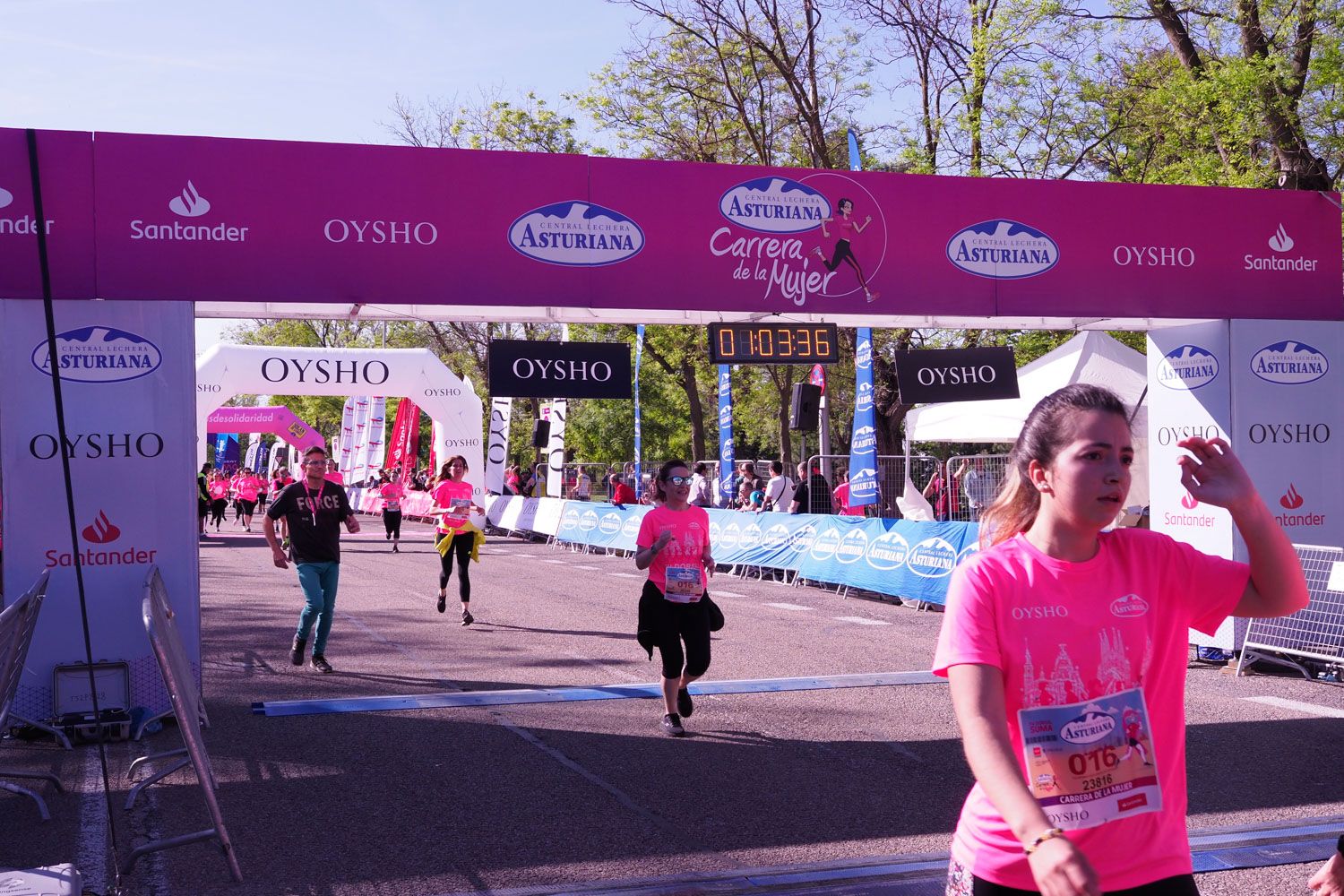 Todas las fotos de meta de la Carrera de la Mujer de Madrid 5081194