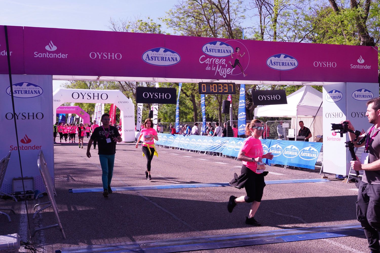 Todas las fotos de meta de la Carrera de la Mujer de Madrid 5081195