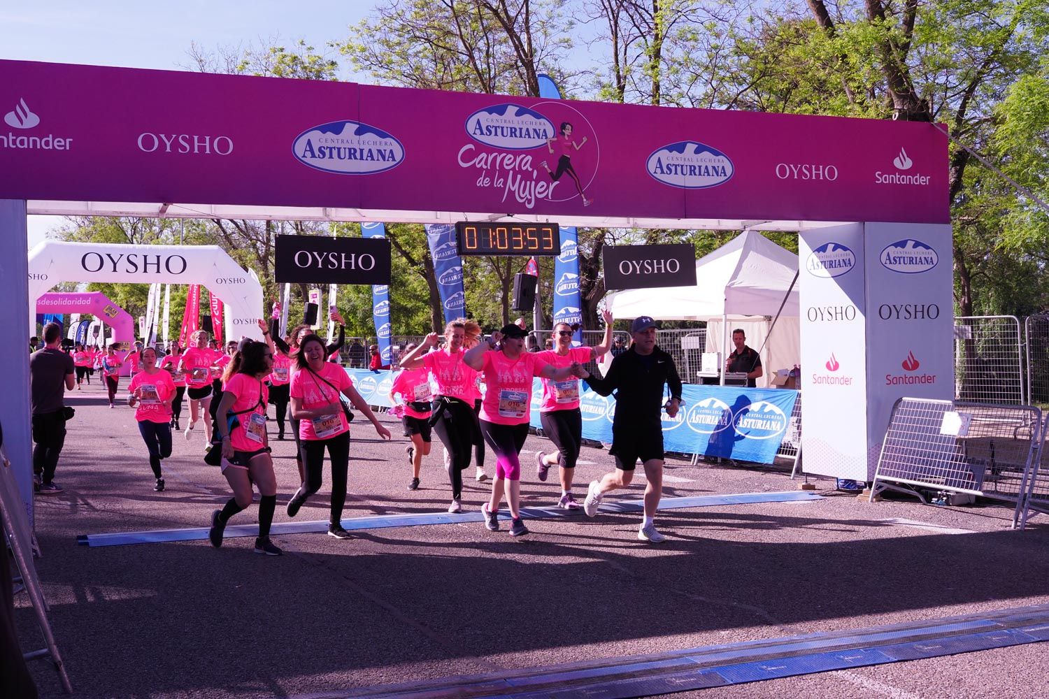 Todas las fotos de meta de la Carrera de la Mujer de Madrid 5081203