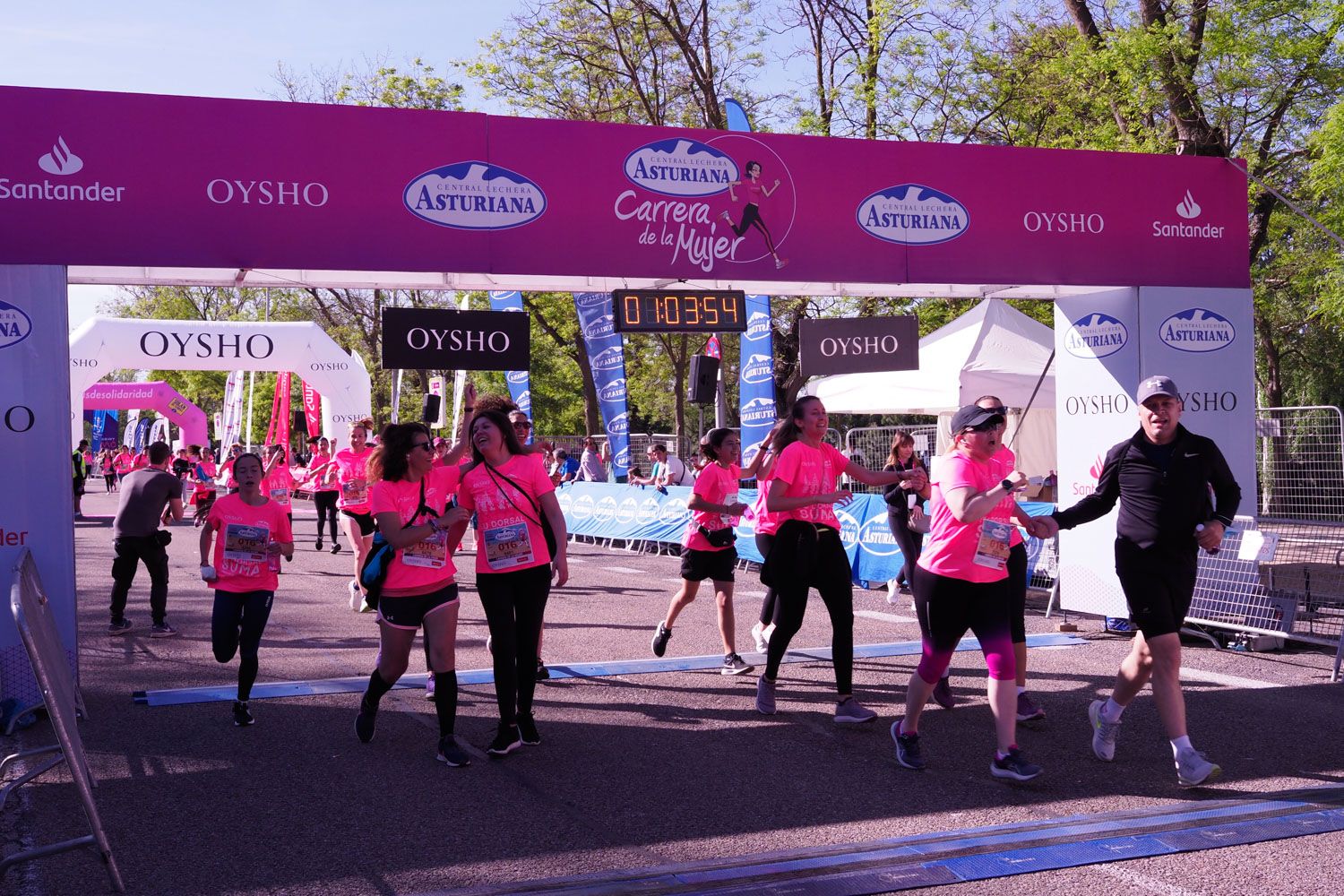 Todas las fotos de meta de la Carrera de la Mujer de Madrid 5081204