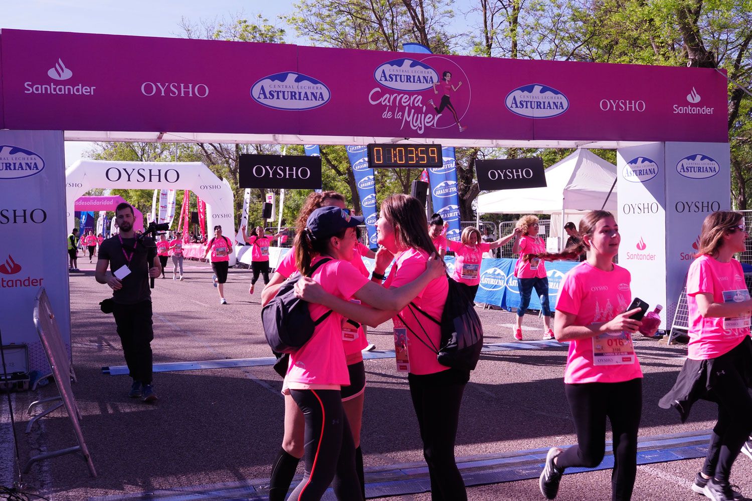 Todas las fotos de meta de la Carrera de la Mujer de Madrid 5081209