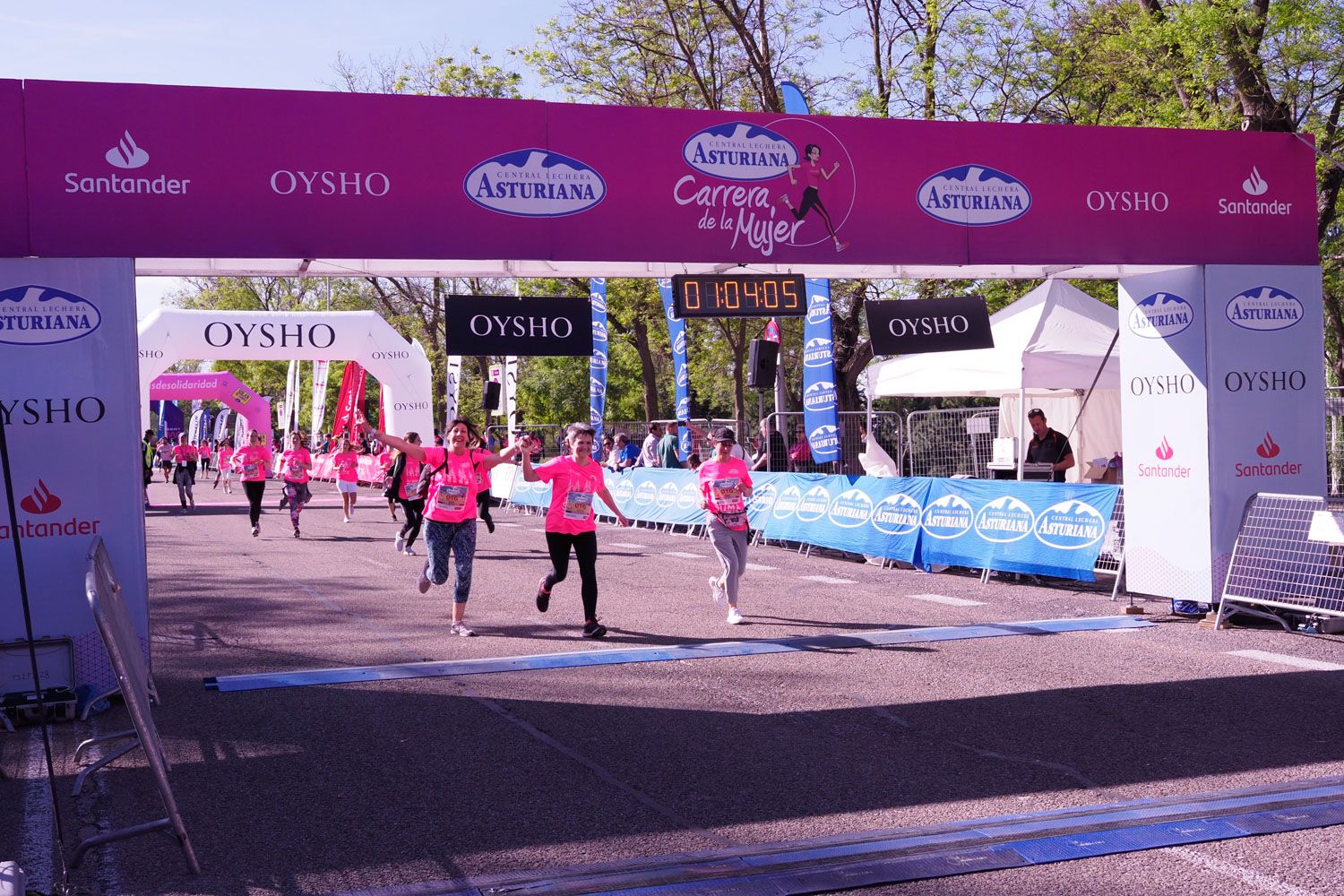 Todas las fotos de meta de la Carrera de la Mujer de Madrid 5081214
