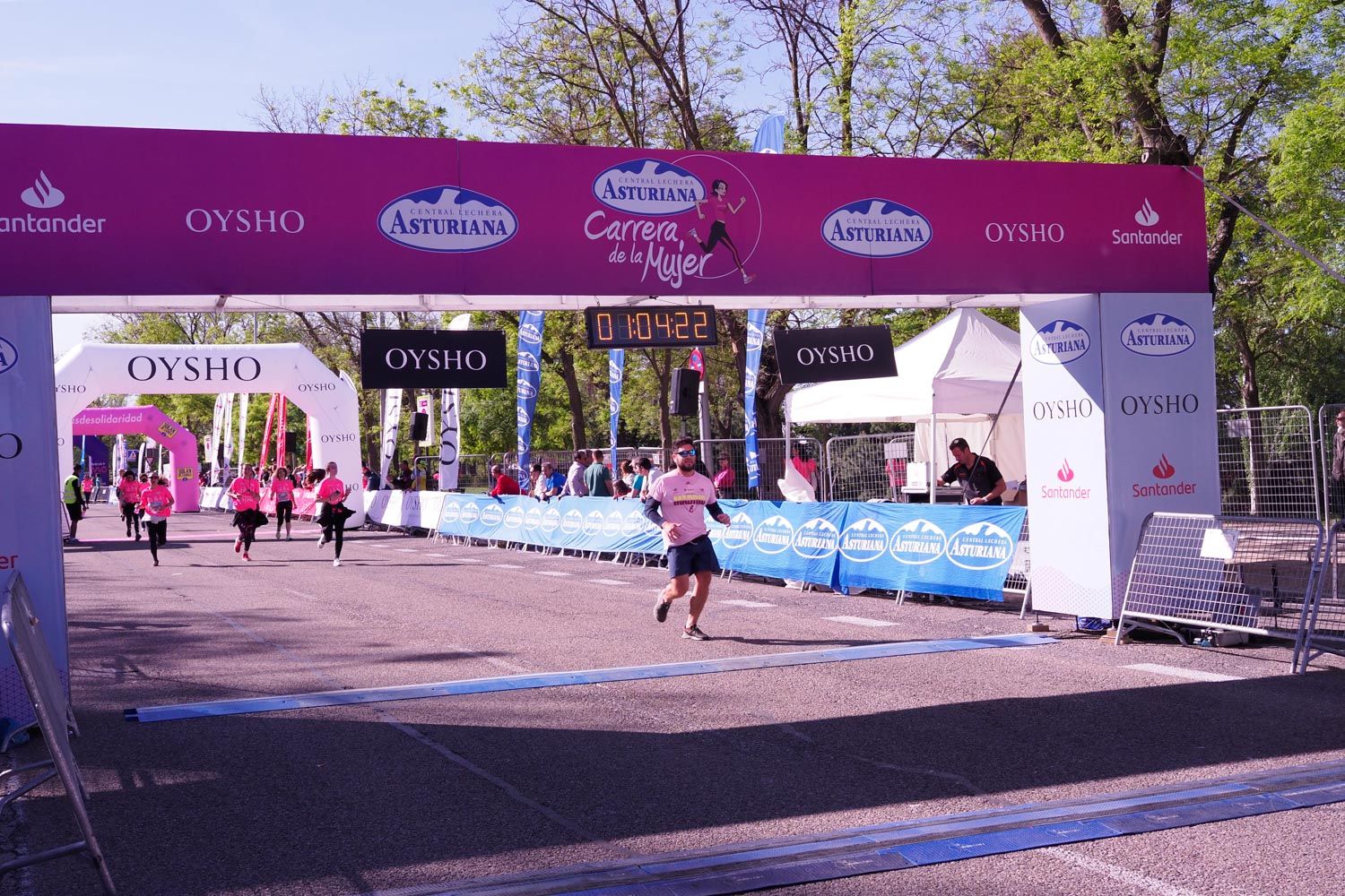 Todas las fotos de meta de la Carrera de la Mujer de Madrid 5081221