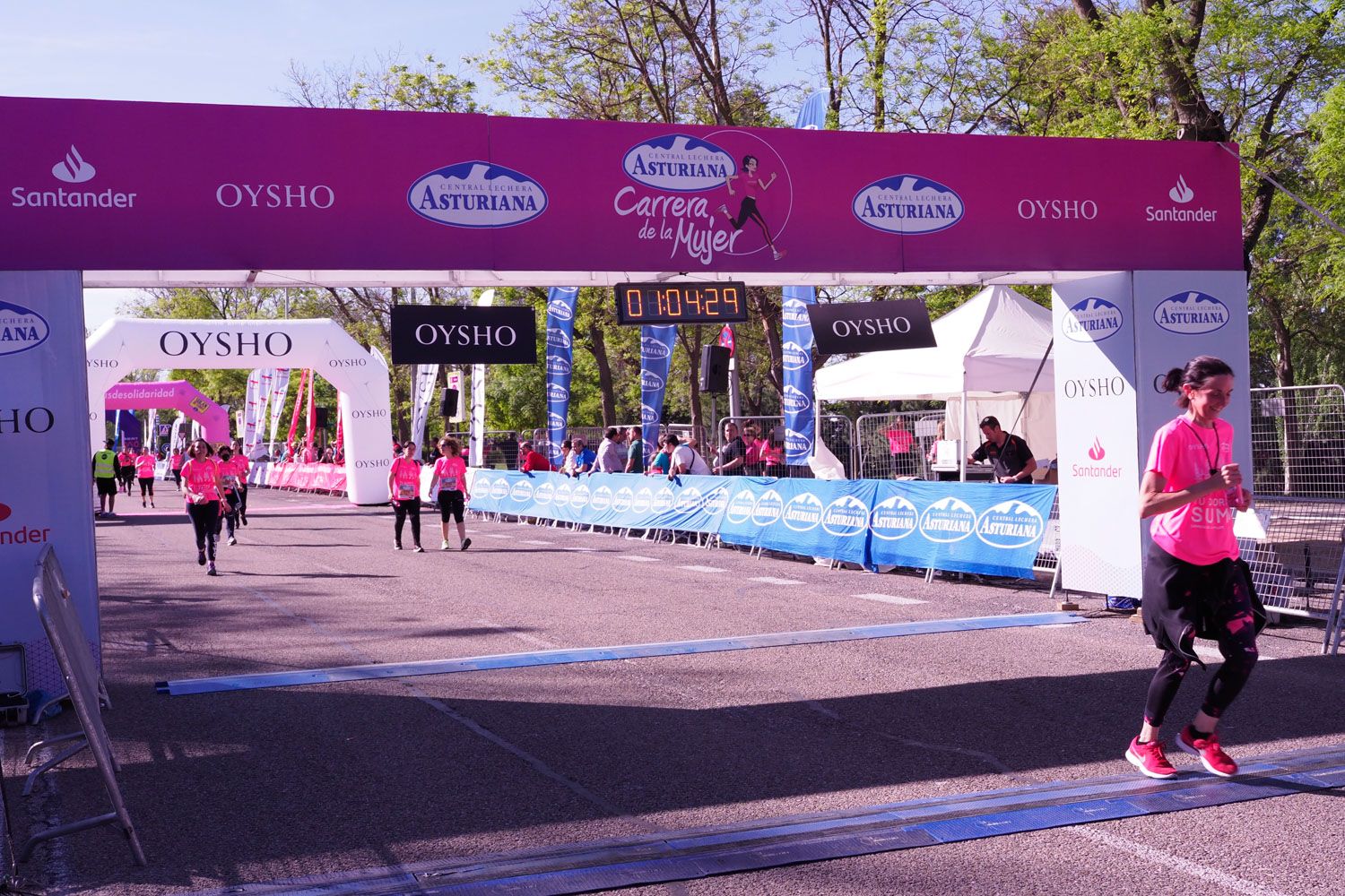 Todas las fotos de meta de la Carrera de la Mujer de Madrid 5081225