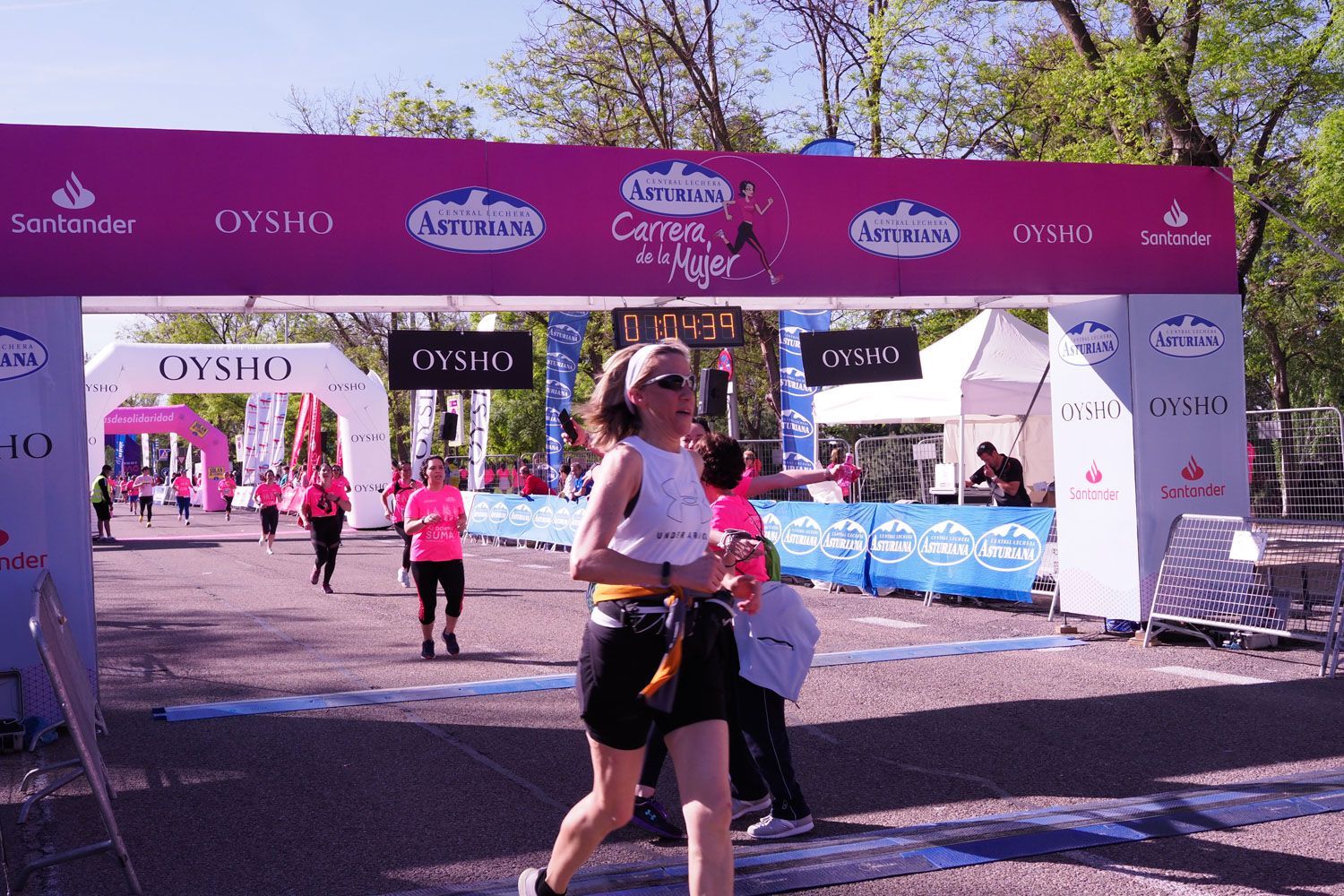 Todas las fotos de meta de la Carrera de la Mujer de Madrid 5081232