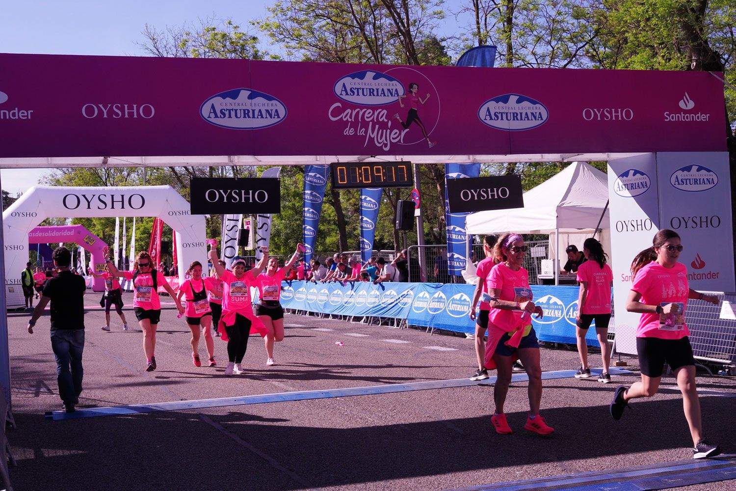 Todas las fotos de meta de la Carrera de la Mujer de Madrid 5081533