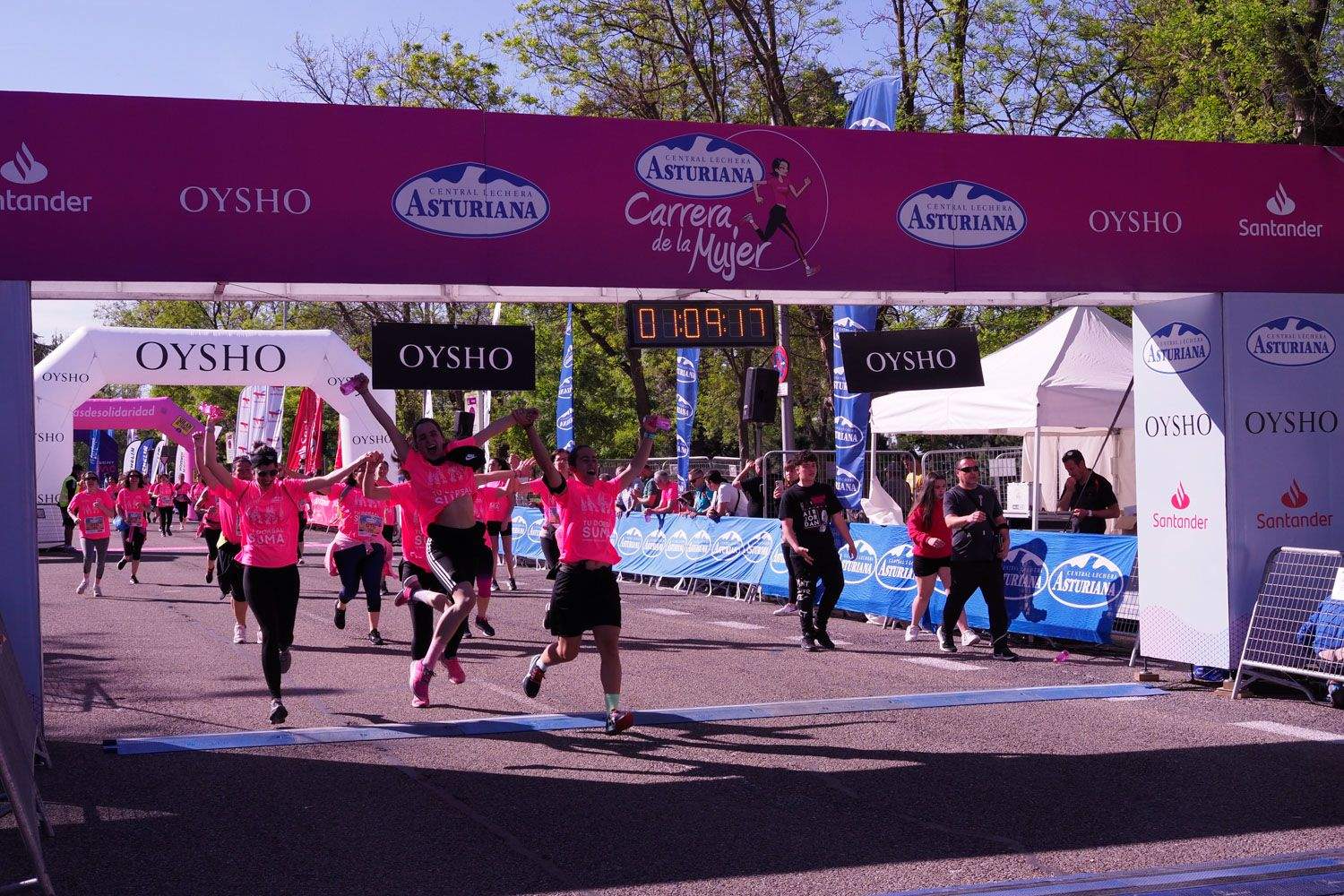 Todas las fotos de meta de la Carrera de la Mujer de Madrid 5081552